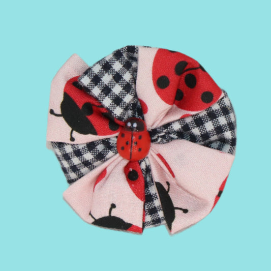 Little Ladybug Charm Clip – Pink and Plaid Petals with Ladybug Center